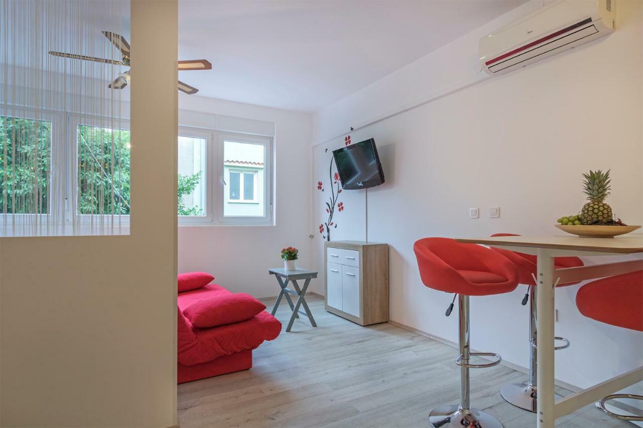 Apartment Danijela I プーラ エクステリア 写真
